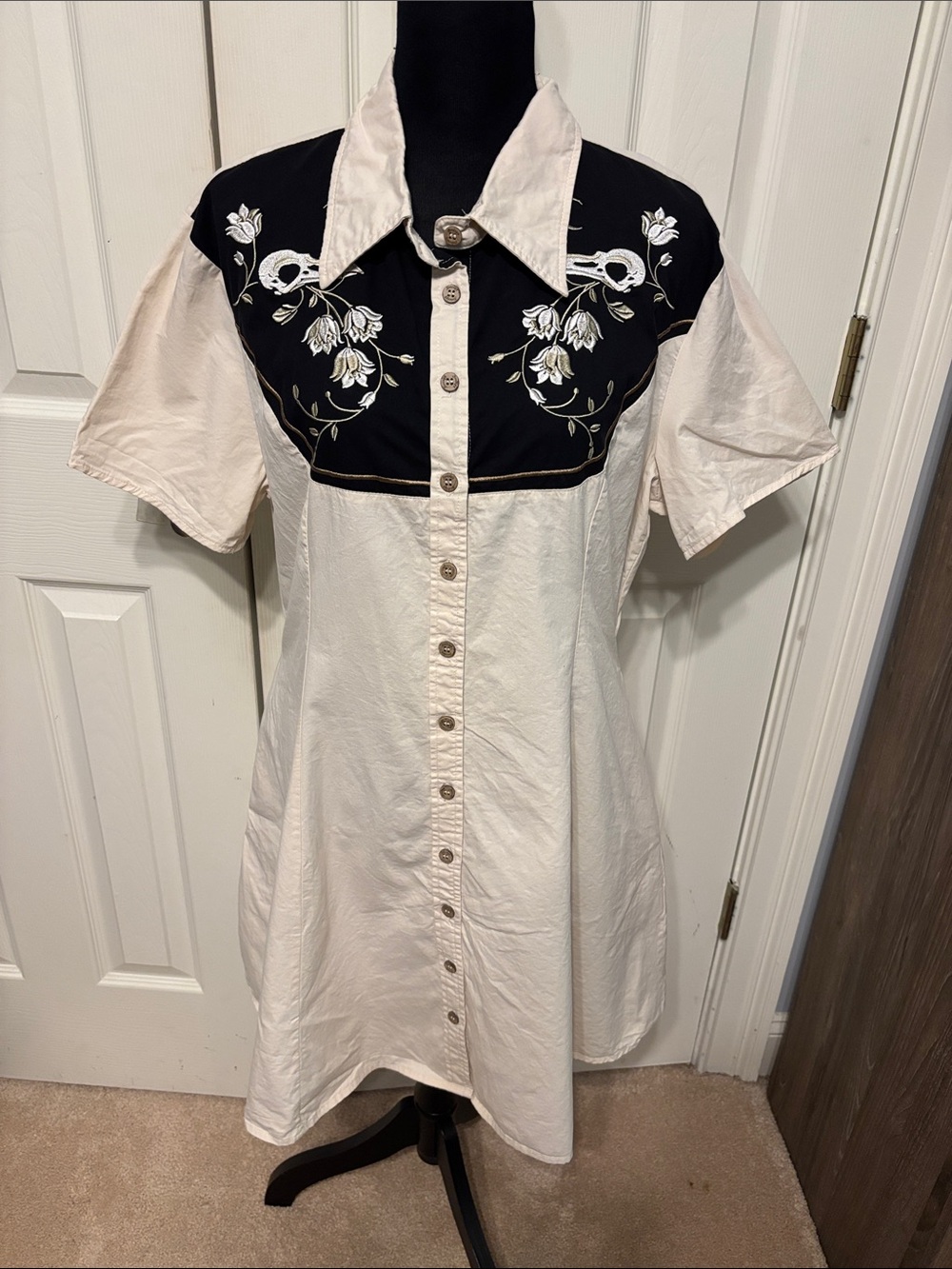 Boozelele Skeleton Crow Head & Flower Embroidered Western Plus Dress